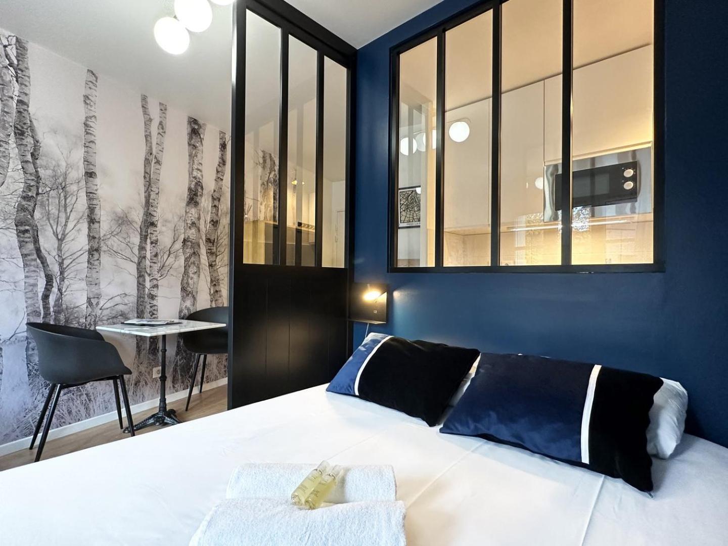 C Le 15 - Studio Cosy Avec Parking 沙特尔 外观 照片